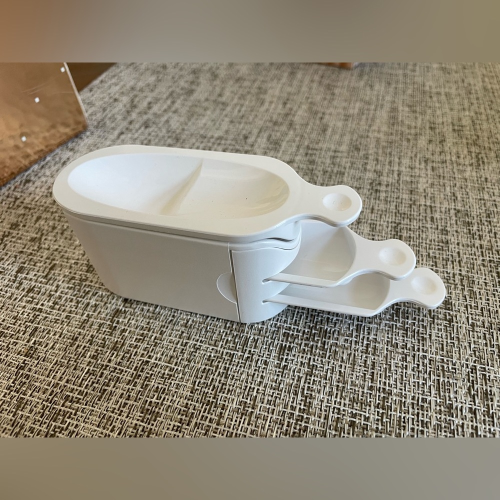 Dip powder tray for nails